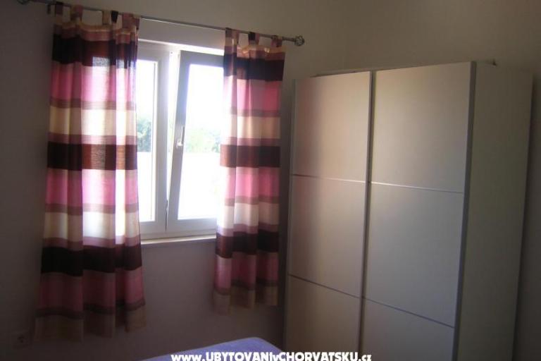 Appartements Roje Sv. Filip i Jakov – foto 13