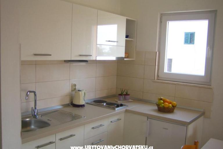 Appartements Roje Sv. Filip i Jakov – foto 9