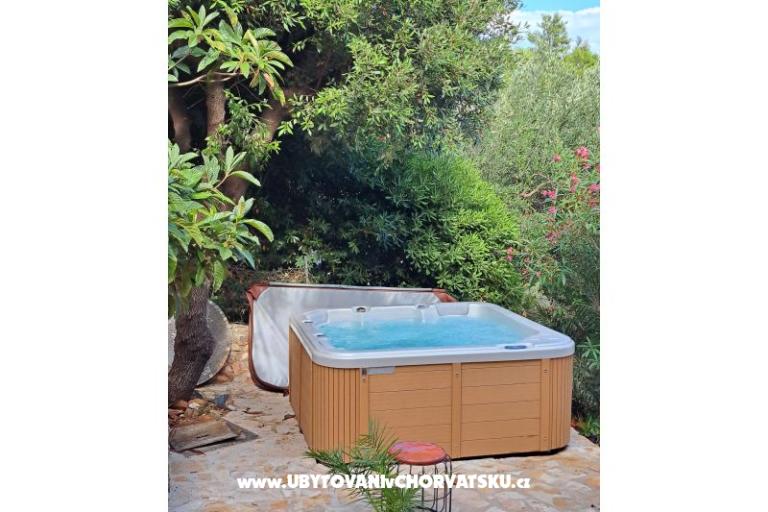 PRIVATE JACUZZI Sea View Haus  – foto 9