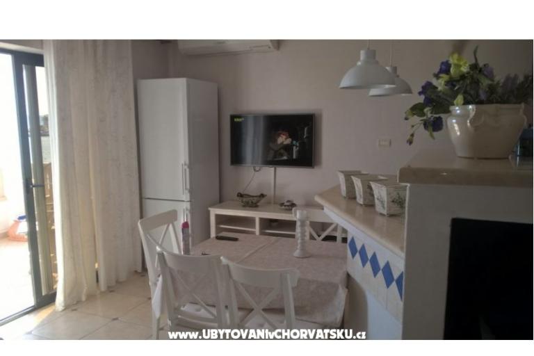 Appartements BY THE BEACH-Meri – foto 11
