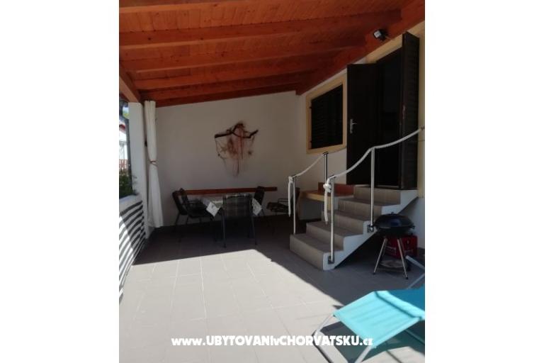 Apartment na moru – foto 15