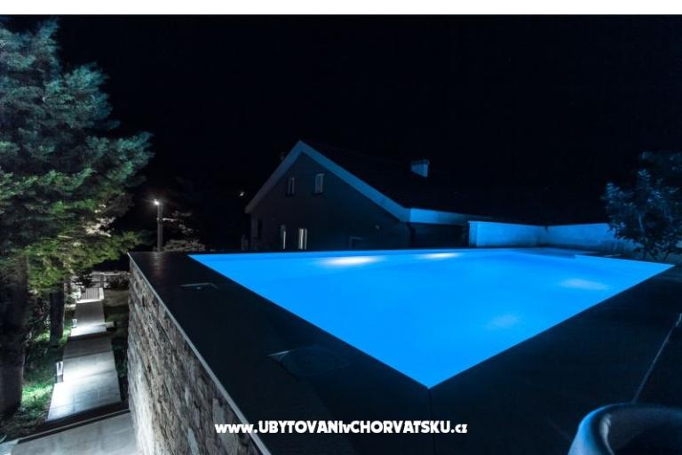 Ferienwohnungen Anita with Pool – foto 14