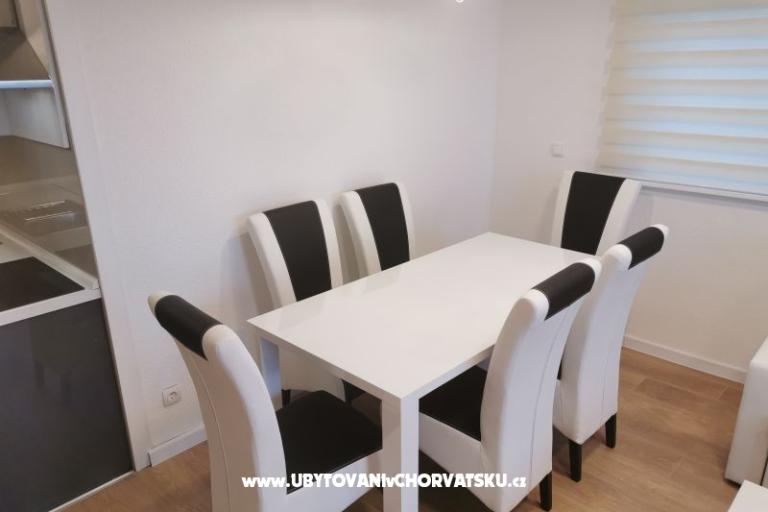 Beachfront Haus Robert mit Pool – foto 13