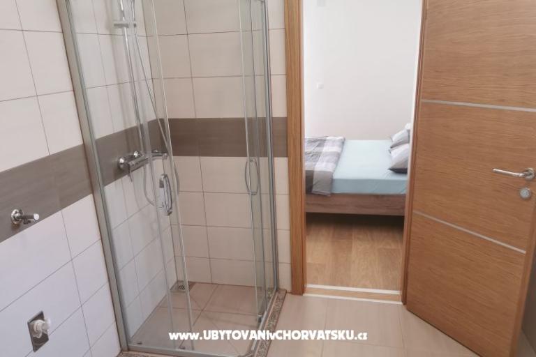 Beachfront Haus Robert mit Pool – foto 5
