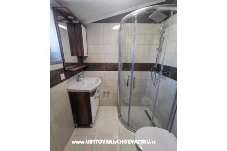 Villa Robert 2 mit Pool Cesarica – foto 8