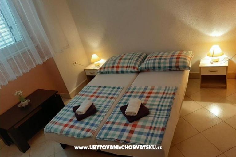 Holiday Home Sara- Kastel Stafilic – foto 5