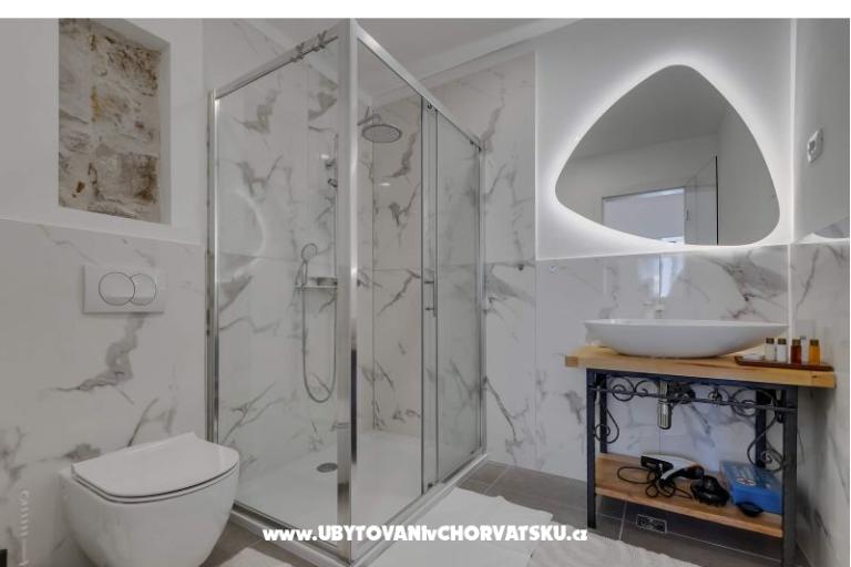 Luxury Zimmers Palace B&amp;B – foto 7