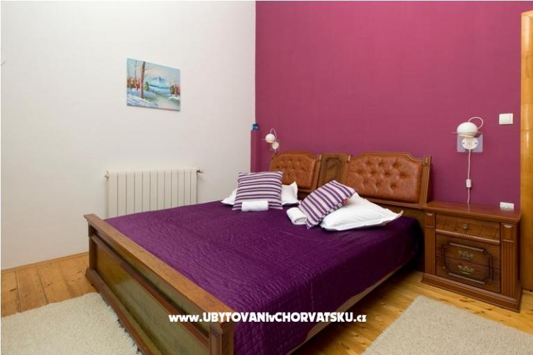 De Lux Ferienwohnungen-SWIMMING POOL – foto 9