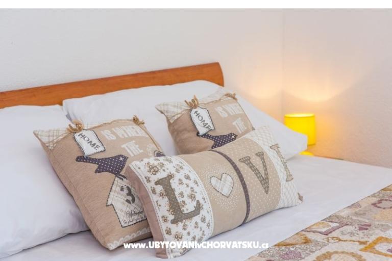 Appartements Vila Nena mit Pool – foto 15