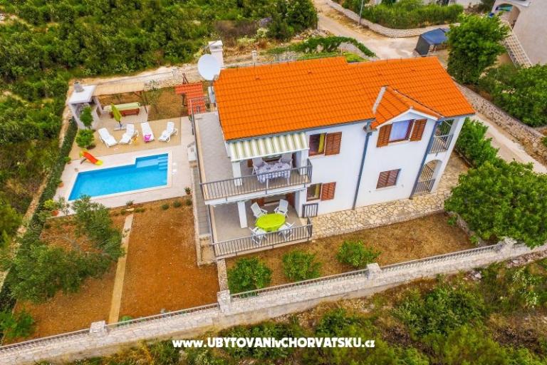Appartements Vila Nena mit Pool – foto 2