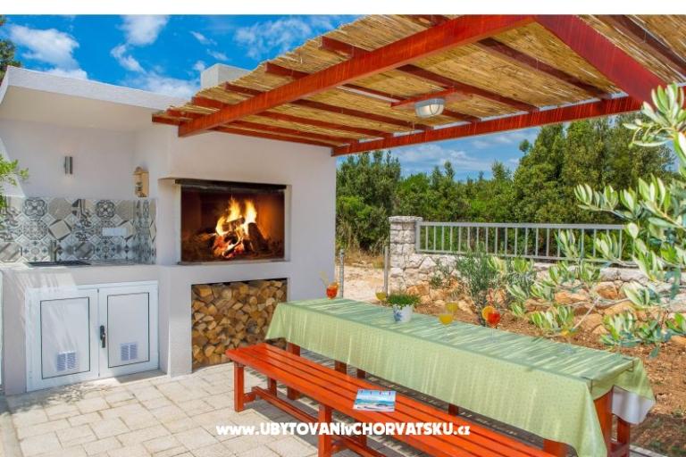 Appartements Vila Nena mit Pool – foto 9