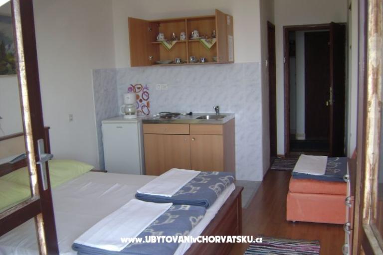Studio Appartements Klenovica – foto 16
