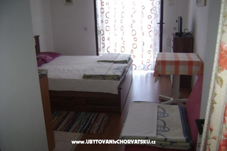 Studio Appartements Klenovica – foto 17