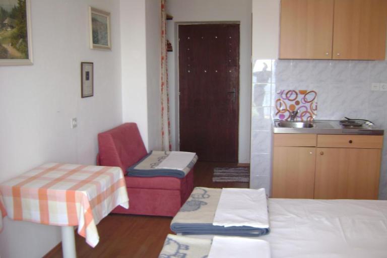 Studio Appartements Klenovica – foto 4