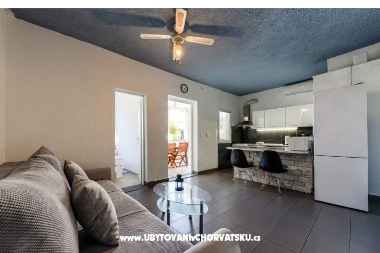 Appartement mit Pool and jacuzzi – foto 17