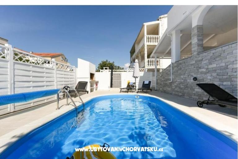 Appartement mit Pool and jacuzzi – foto 29