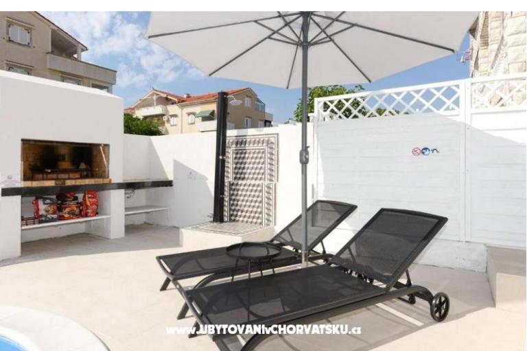 Appartement mit Pool and jacuzzi – foto 30