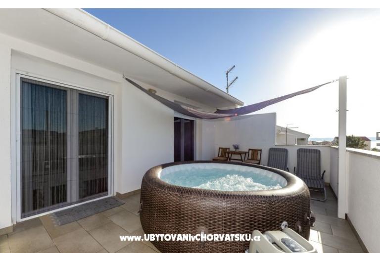 Appartement mit Pool and jacuzzi – foto 7