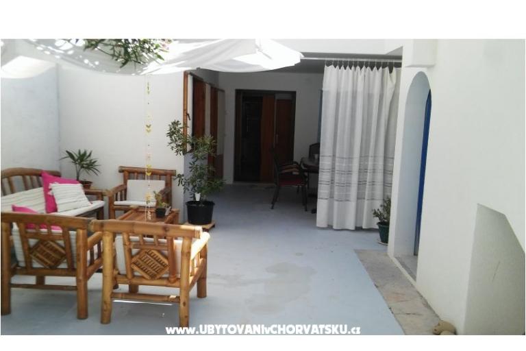 Renovated old house near sea in Pag – foto 3