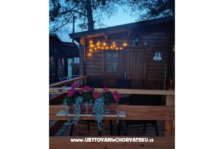 Chatky v Pakoštane – foto 4