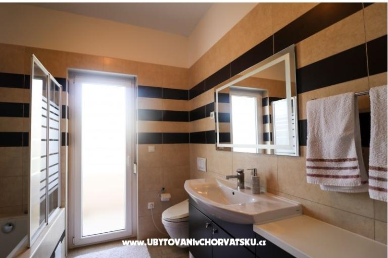  Haus mit Pool - Villa Marijana  – foto 15