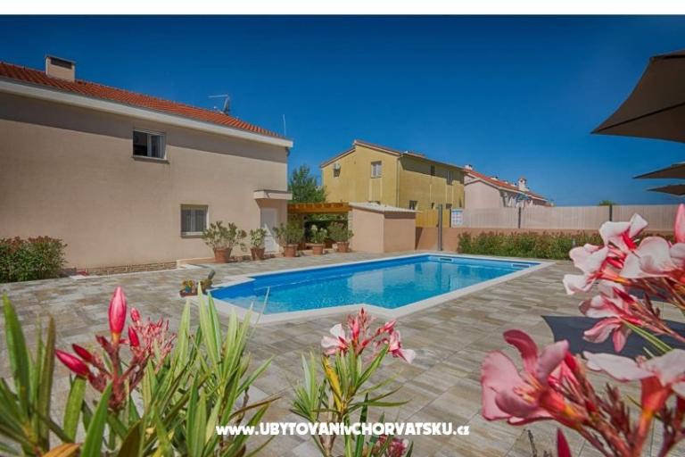  Haus mit Pool - Villa Marijana  – foto 5