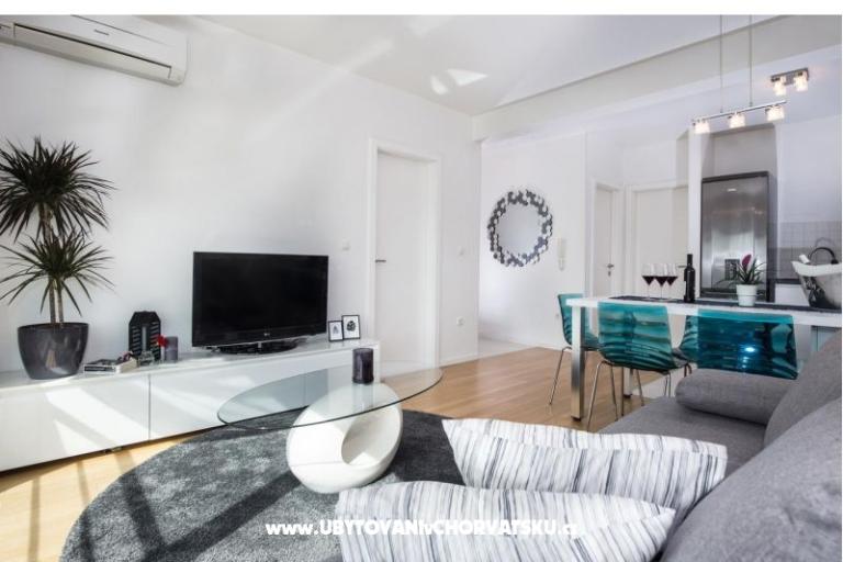 Bubbles Luxury Penthouse with jacuz – foto 12