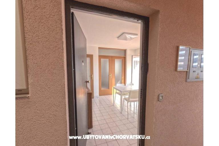 Apartment uz more i plažu – foto 6