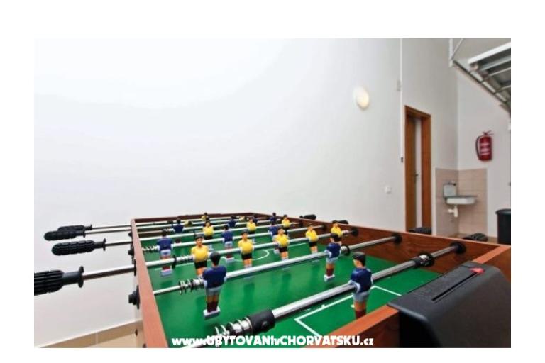 Family house mit Pool – foto 12
