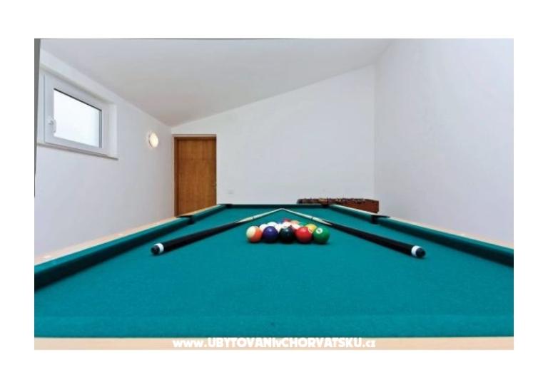 Family house mit Pool – foto 13