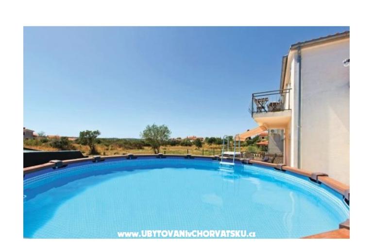 Family house mit Pool – foto 15