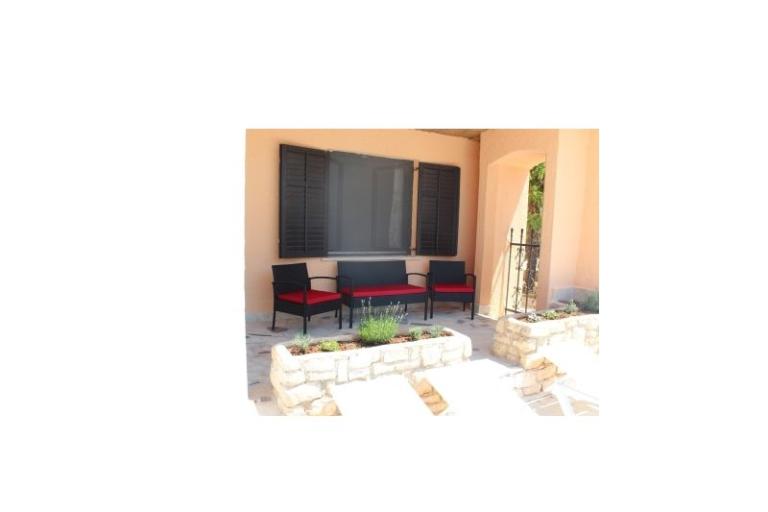 Haus with swimming pool – foto 10