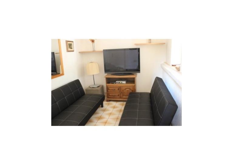 Haus with swimming pool – foto 14