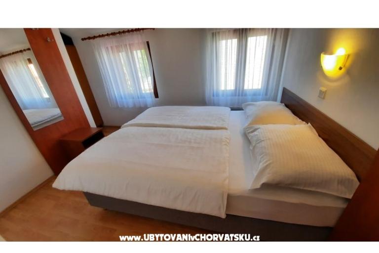 Ferienwohnungen Pulić  Old Town Rab – foto 8