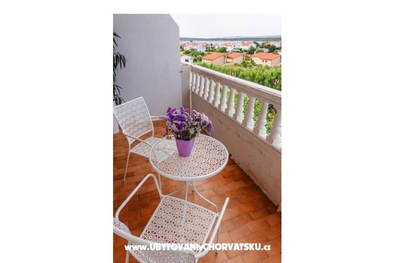 Ferienwohnungen Anny mit Pool – foto 24