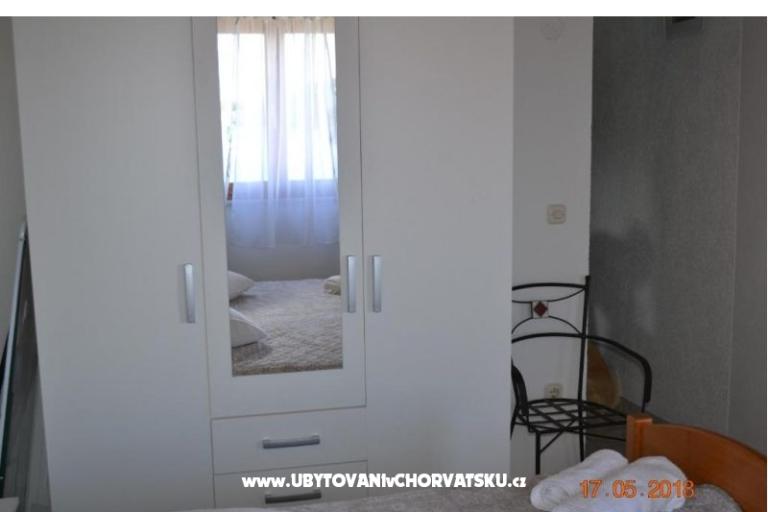 Holiday Ferienwohnungen Lucic – foto 32