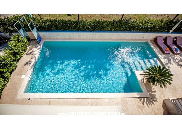 Appartements Kimi with swimming pool  – foto 2