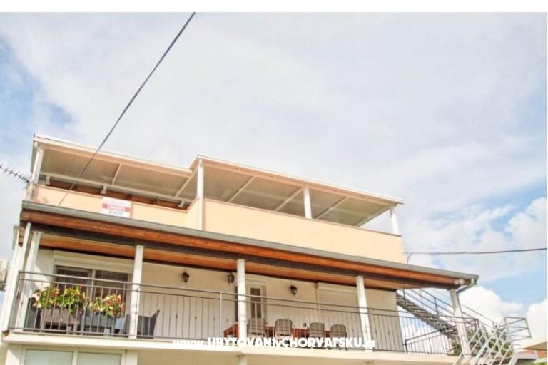 Apartment Beti – foto 2