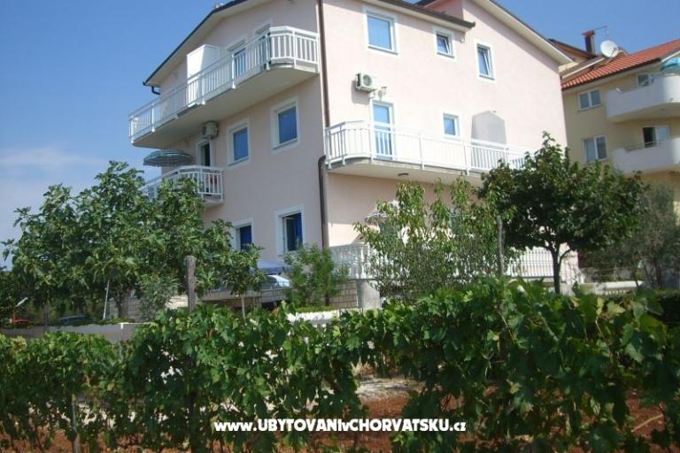Appartements Ciprijan i Bojka Matić – foto 2