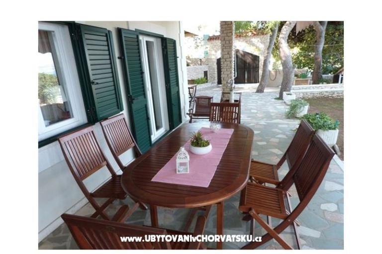 Ferienwohnungen-cupic-trogir.com – foto 2