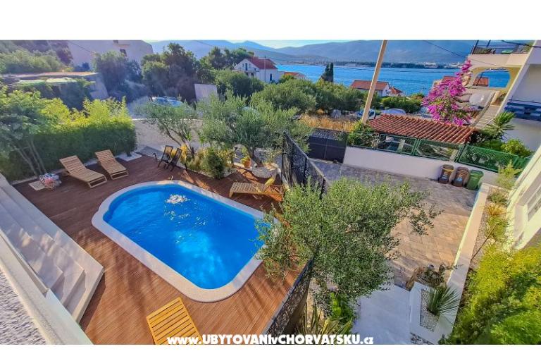 The Three Flowers Pool Haus – foto 17