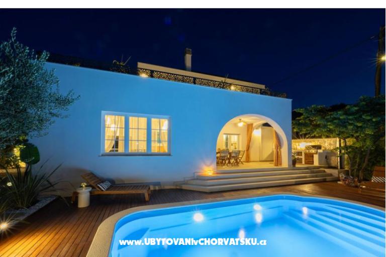 The Three Flowers Pool Haus – foto 79