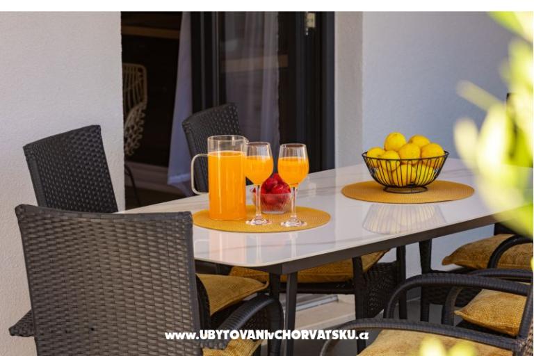 Haus s pogledom na more Antivo – foto 42