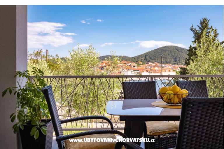 Haus s pogledom na more Antivo – foto 44