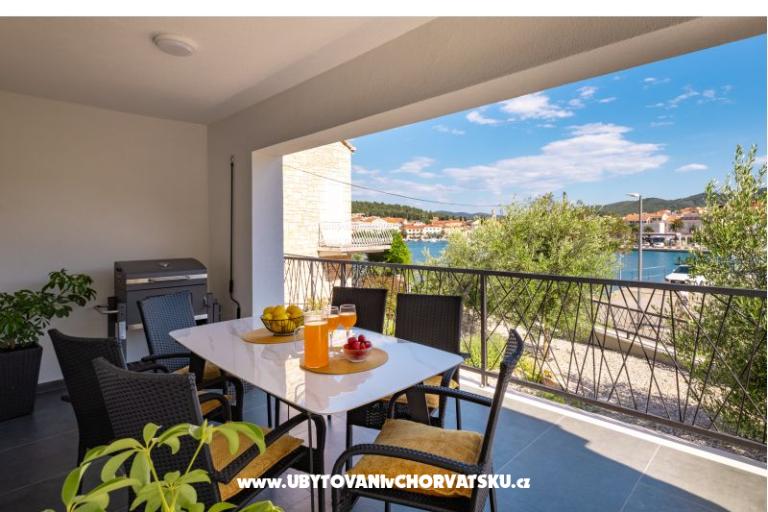 Haus s pogledom na more Antivo – foto 46