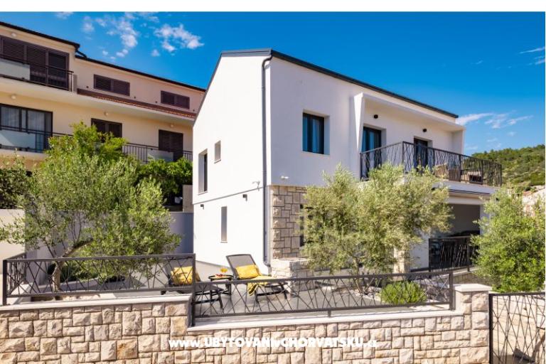 Haus s pogledom na more Antivo – foto 59