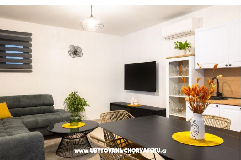 Haus s pogledom na more Antivo – foto 8