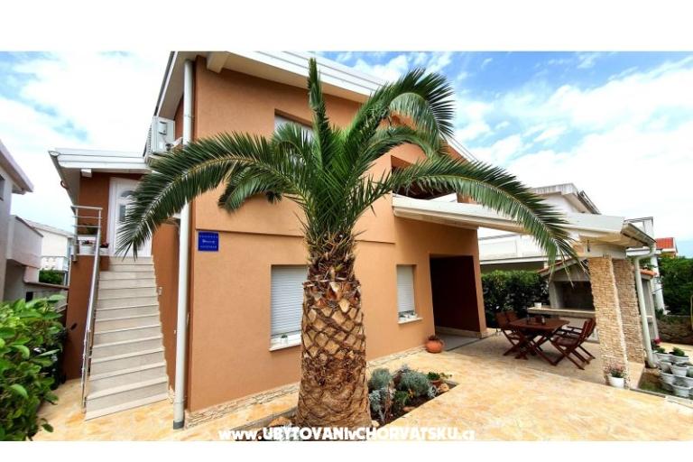 Happy Pineapple Ferienwohnungen Vir – foto 5
