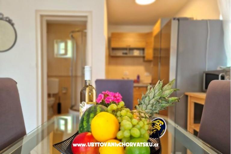 Appartements Tena,  prvi red do mora – foto 2