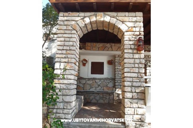 Robinzonski turizam Lavdara Dominis – foto 24